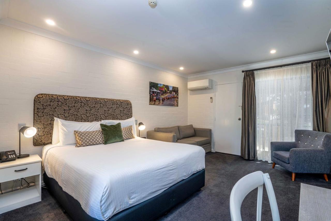 Town Square Motel Orange Extérieur photo