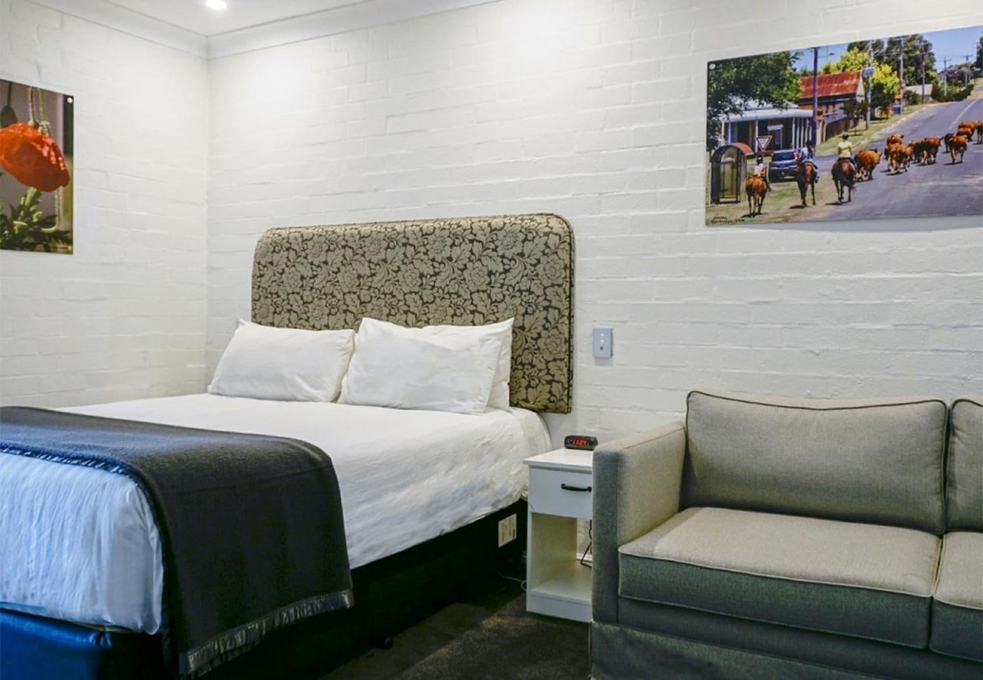 Town Square Motel Orange Extérieur photo