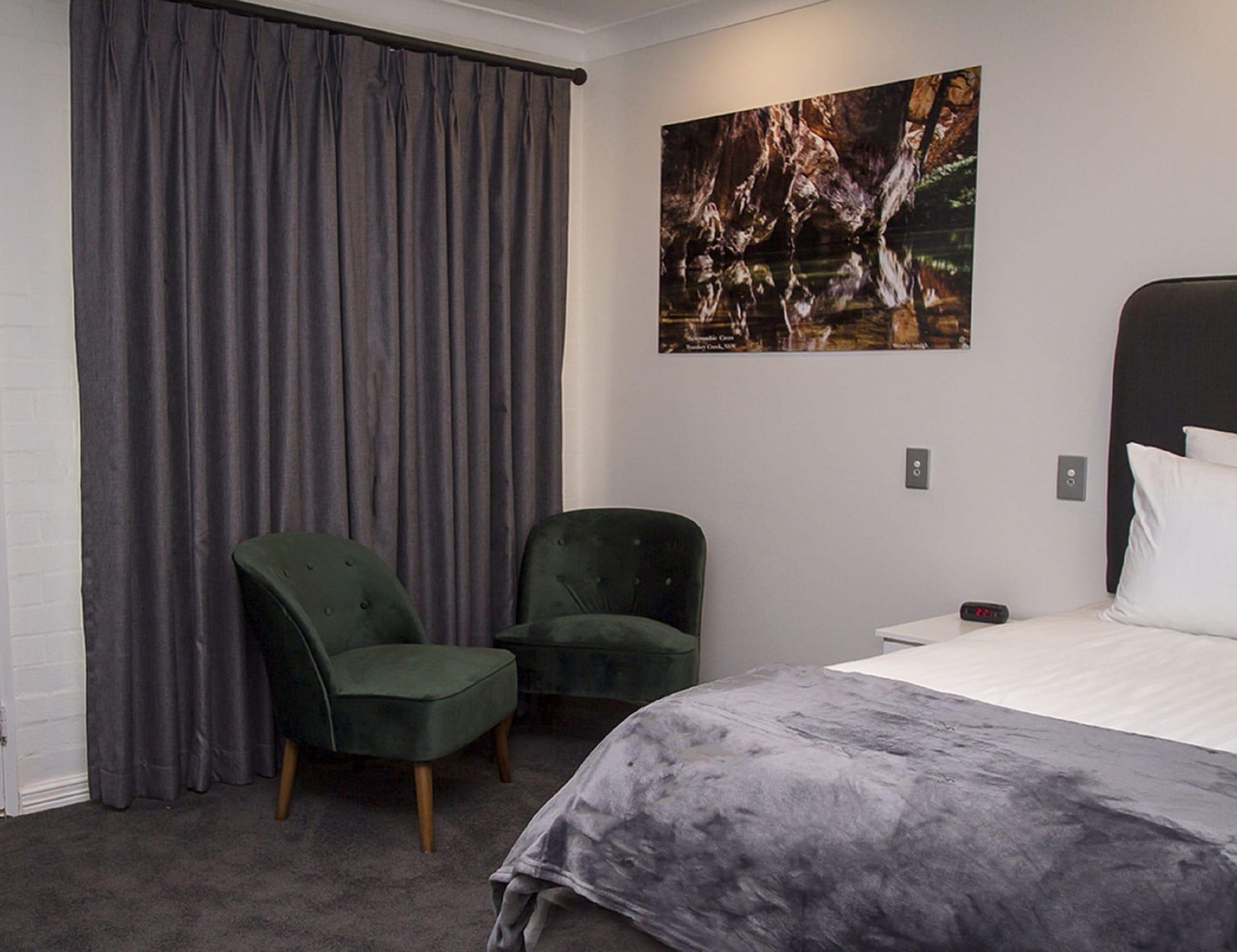 Town Square Motel Orange Extérieur photo