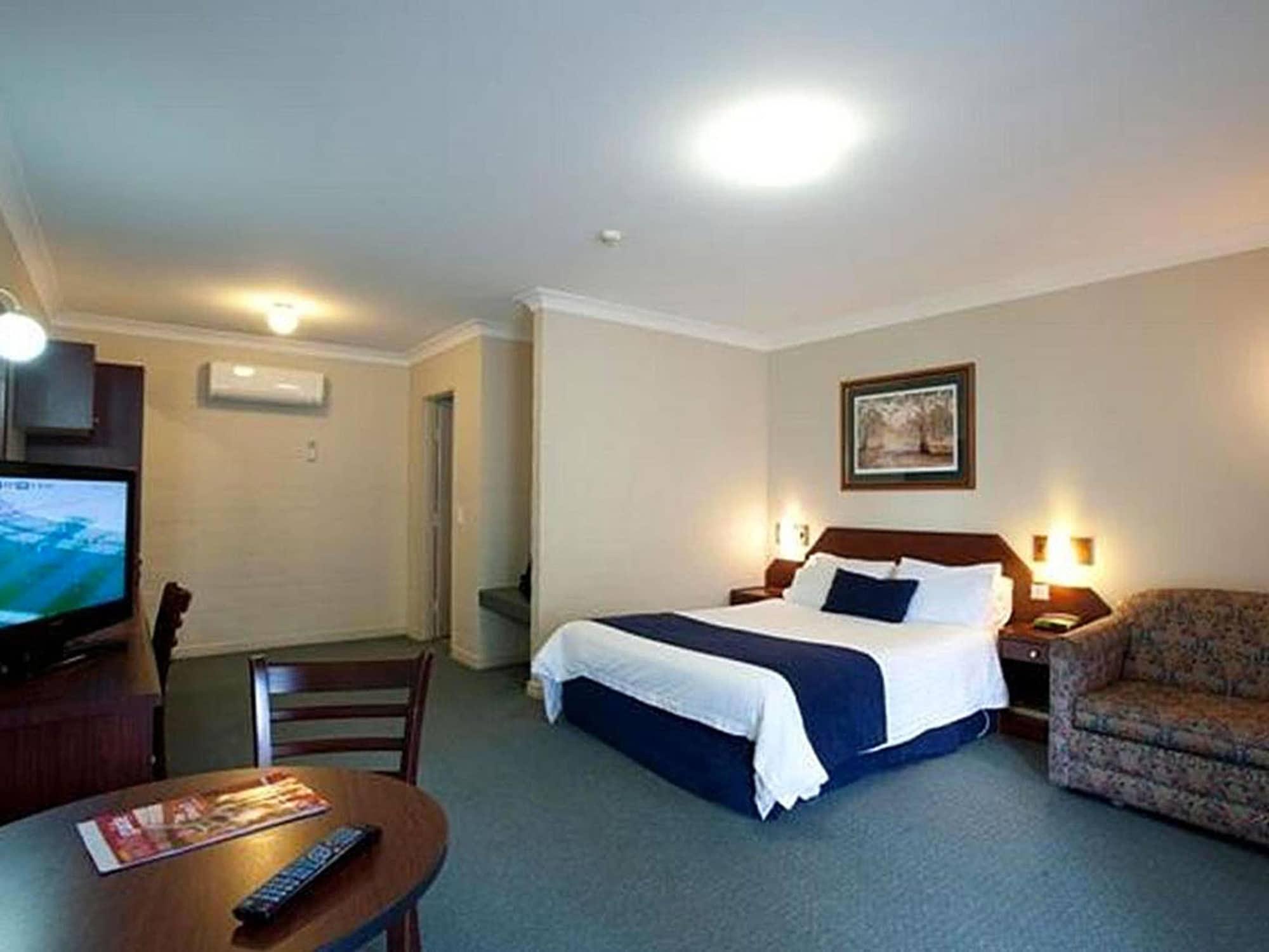 Town Square Motel Orange Extérieur photo
