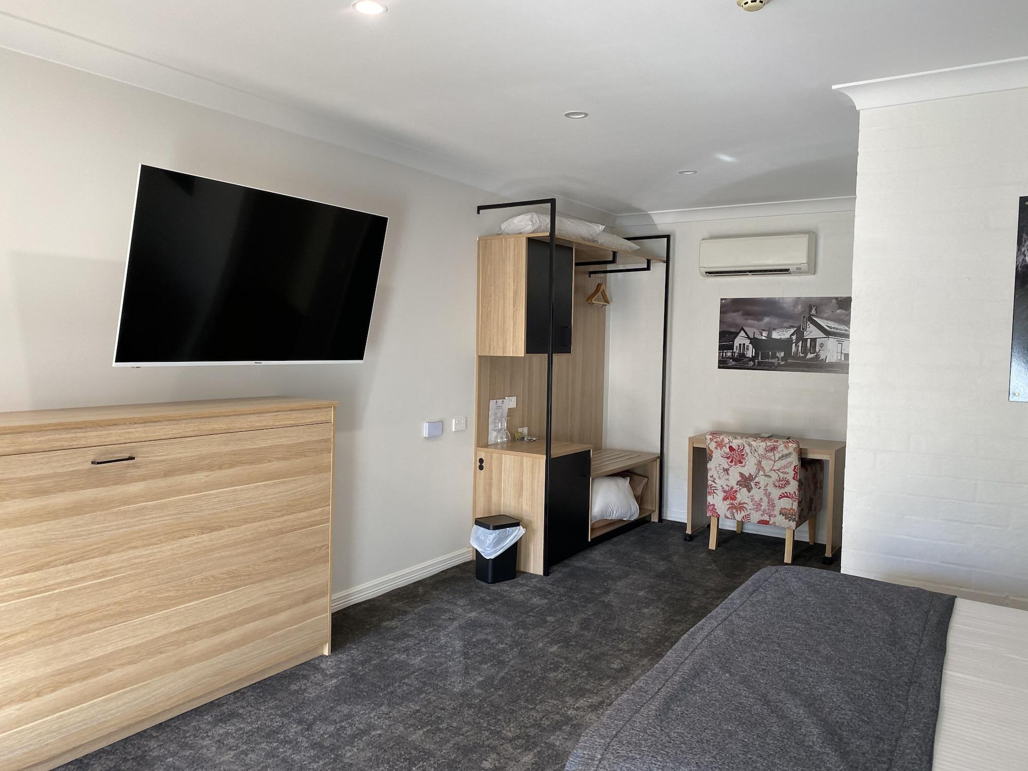 Town Square Motel Orange Extérieur photo