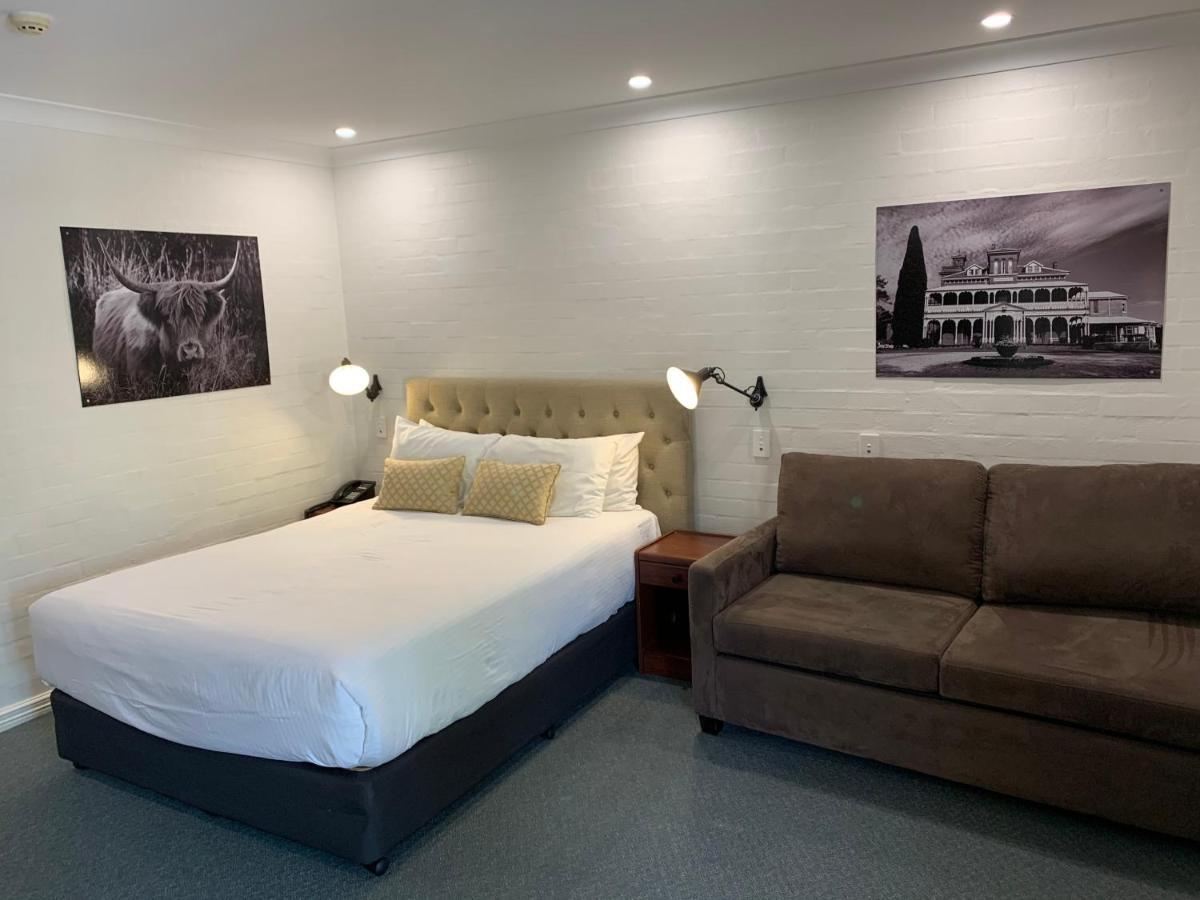 Town Square Motel Orange Extérieur photo